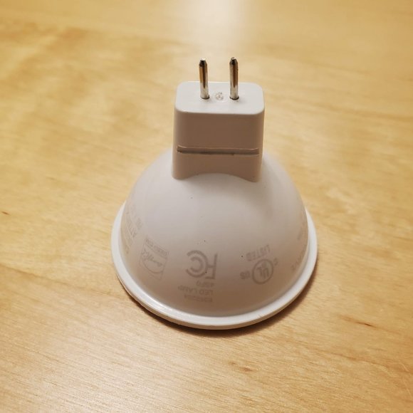 Simply Conserve 7 watt MR16 GU5.3 LED Warm 2700k Energy Star Bulbs (Set of 4) - Picture 2 of 6